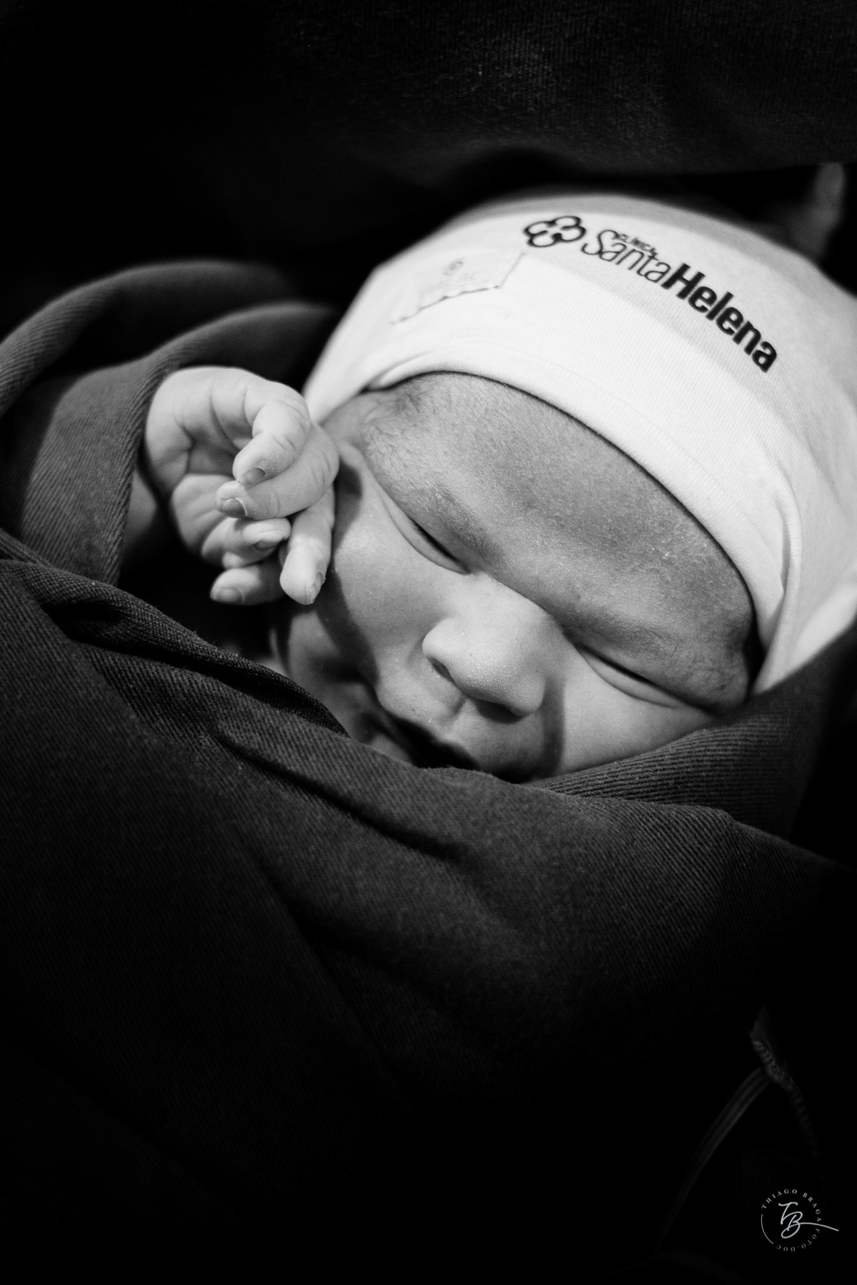 História do nascimento do Bernardo na Clínica Santa Helena em Florianópolis - SC por Thiago Braga Fotografia. 