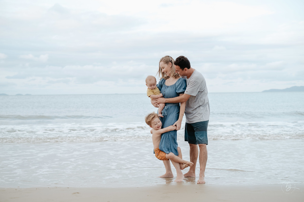 ensaio de acompanhamento do primeiro aninho do Lucas, em Jurerê Internacional. Por Thiago Braga fotografia. 