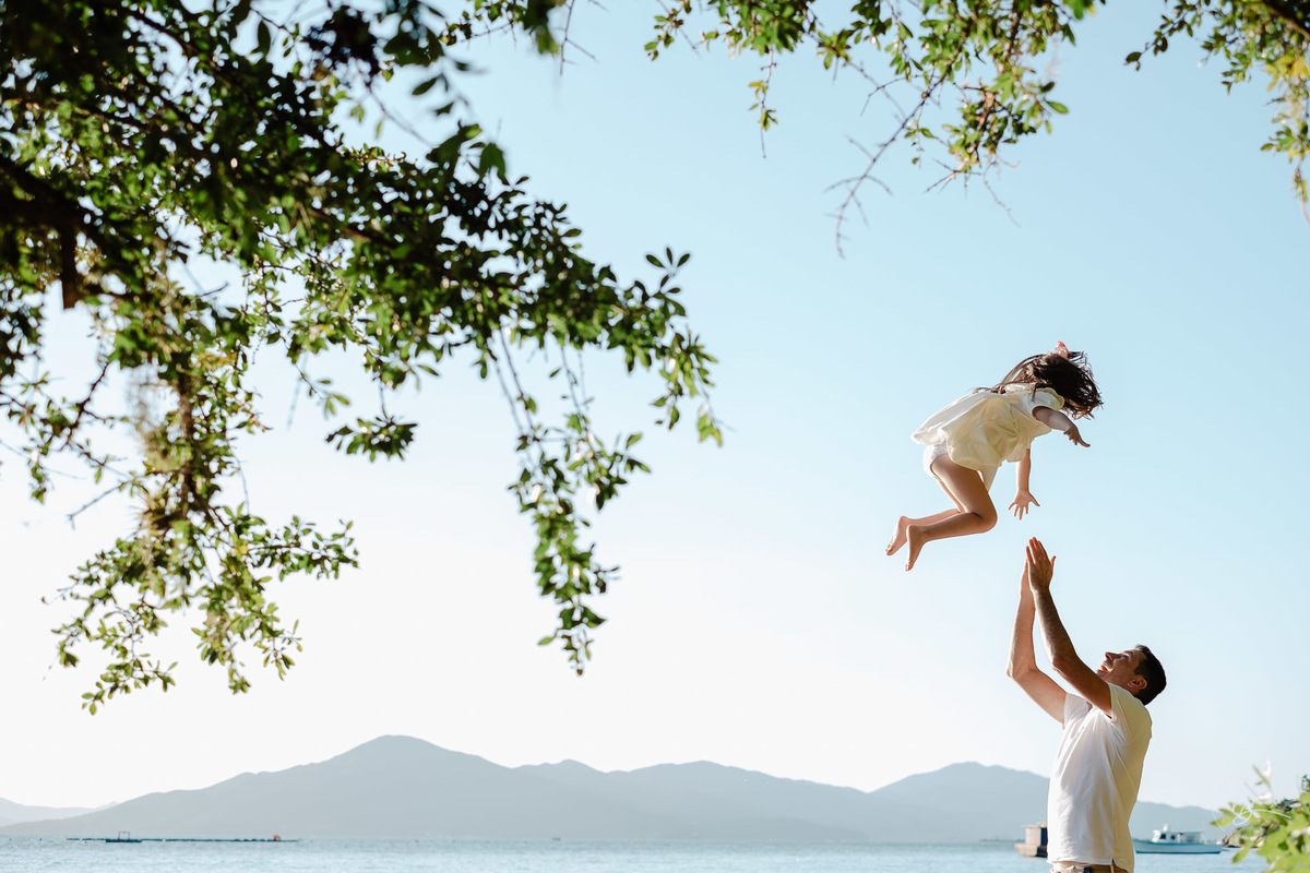 ensaio gestante no pontal do Sambaqui em Florianópolis/SC