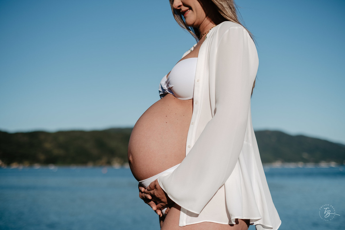 ensaio gestante no pontal do Sambaqui em Florianópolis/SC