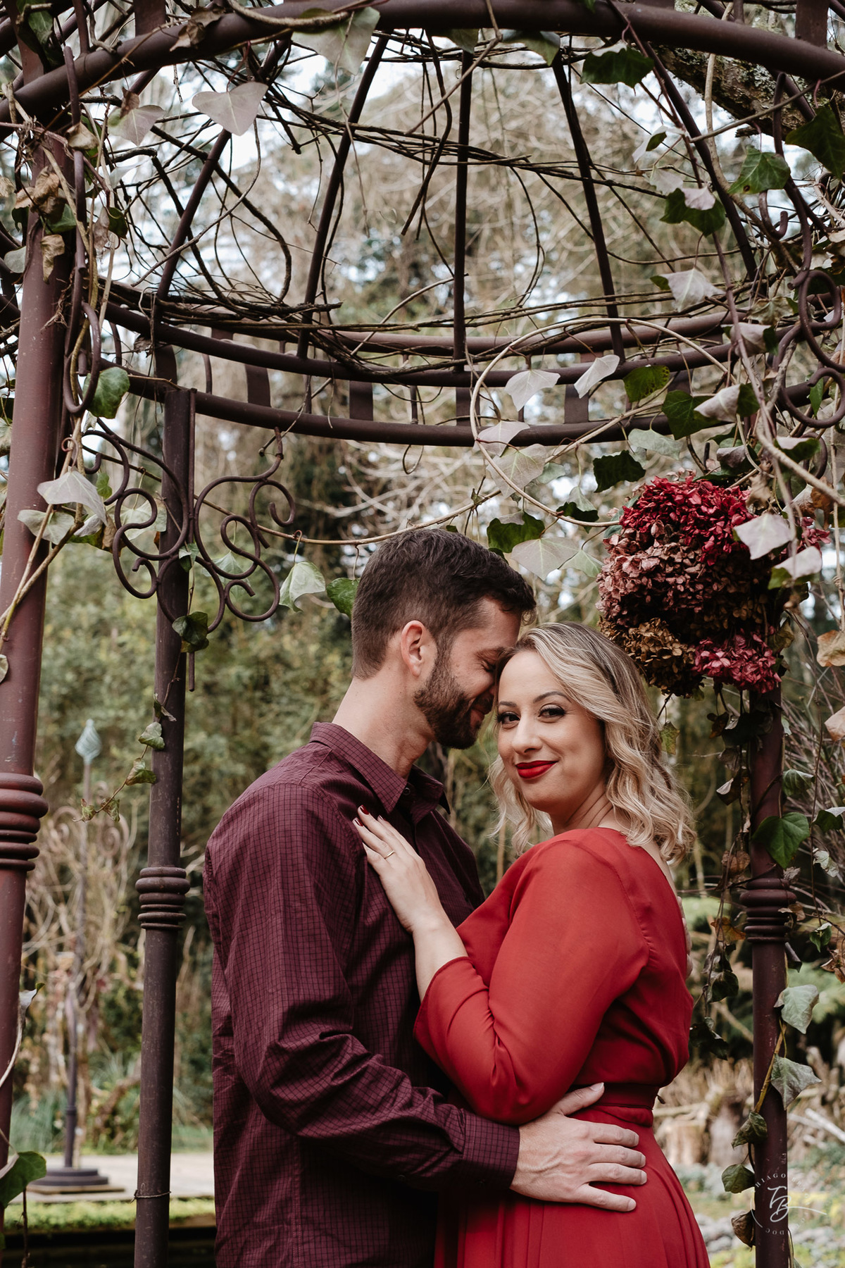 Ensaio pré-casamento em Urubici, no Morro do Parapente, no Jardim Secreto e pousada, por Thiago Braga