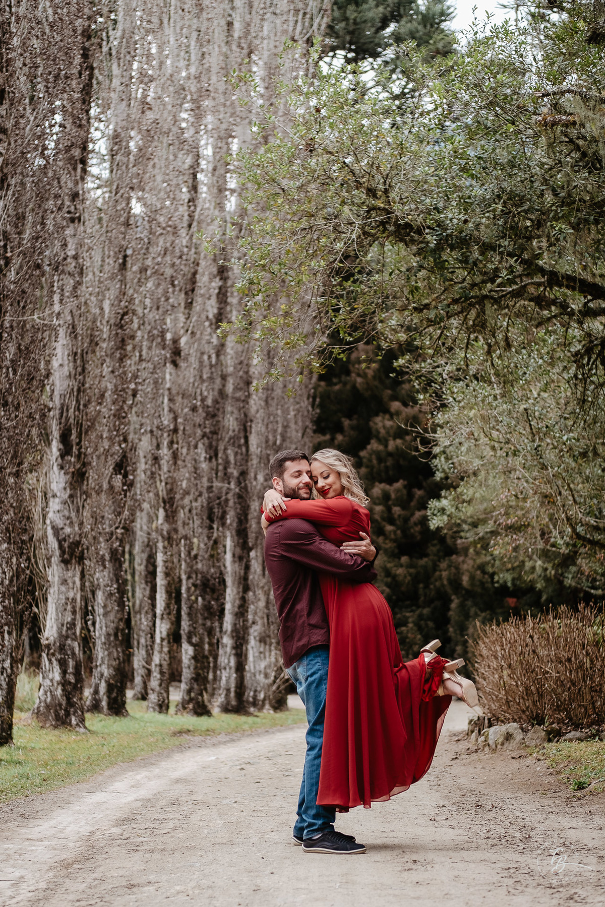 Ensaio pré-casamento em Urubici, no Morro do Parapente, no Jardim Secreto e pousada, por Thiago Braga