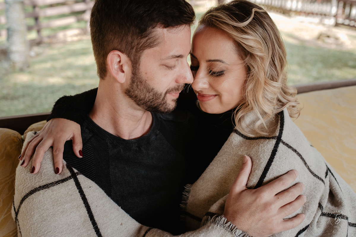 Ensaio pré-casamento em Urubici, no Morro do Parapente, no Jardim Secreto e pousada, por Thiago Braga