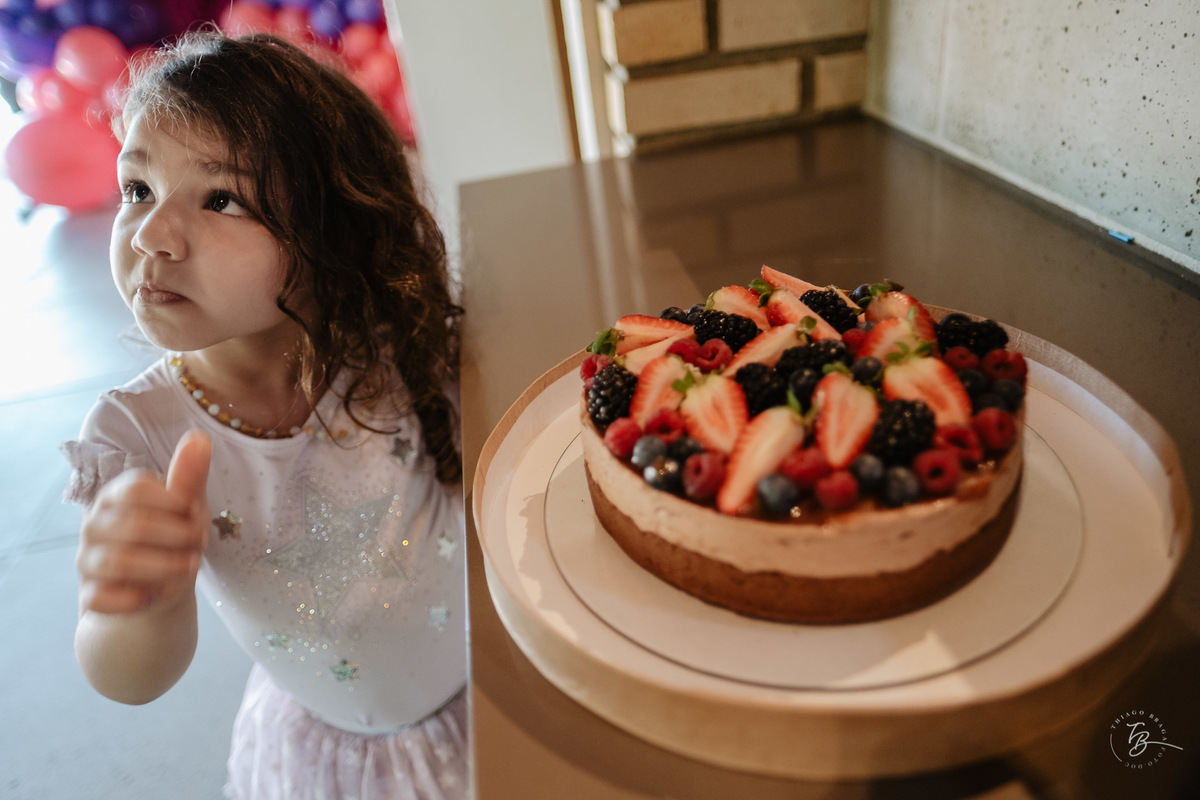 Fotografia de aniversário infantil no Villa Jeriva em Florianópolis. Fotografia documental