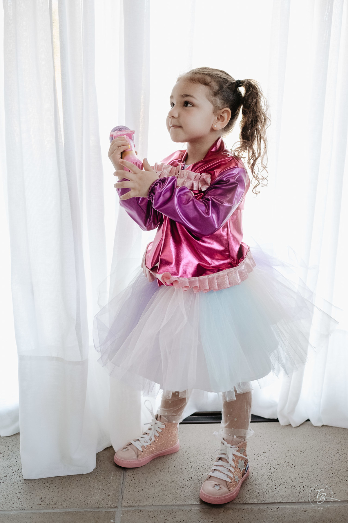 Fotografia de aniversário infantil no Villa Jeriva em Florianópolis. Fotografia documental