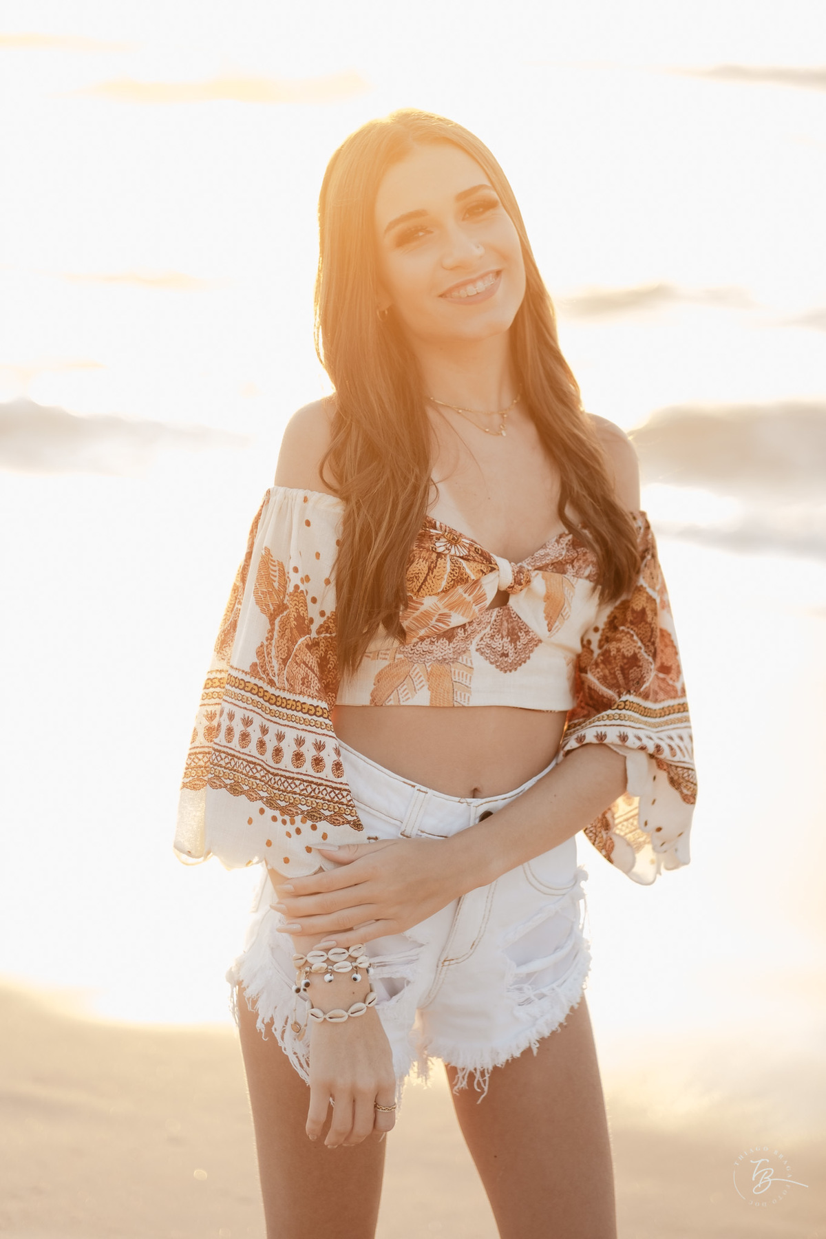 Amanhecer do Sol na para Mole em Floripa. Ensaio de 15 anos com a Julia por Thiago Braga fotografia. 