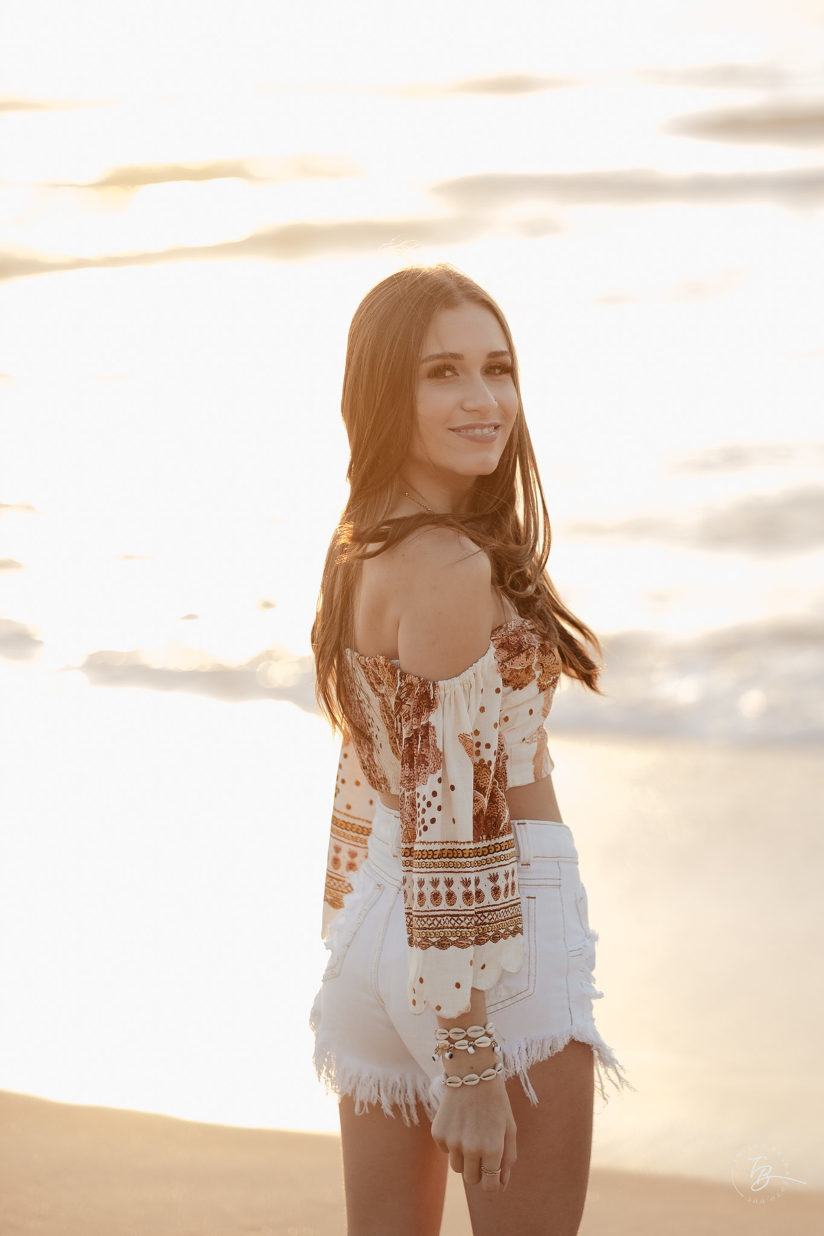 Amanhecer do Sol na para Mole em Floripa. Ensaio de 15 anos com a Julia por Thiago Braga fotografia. 