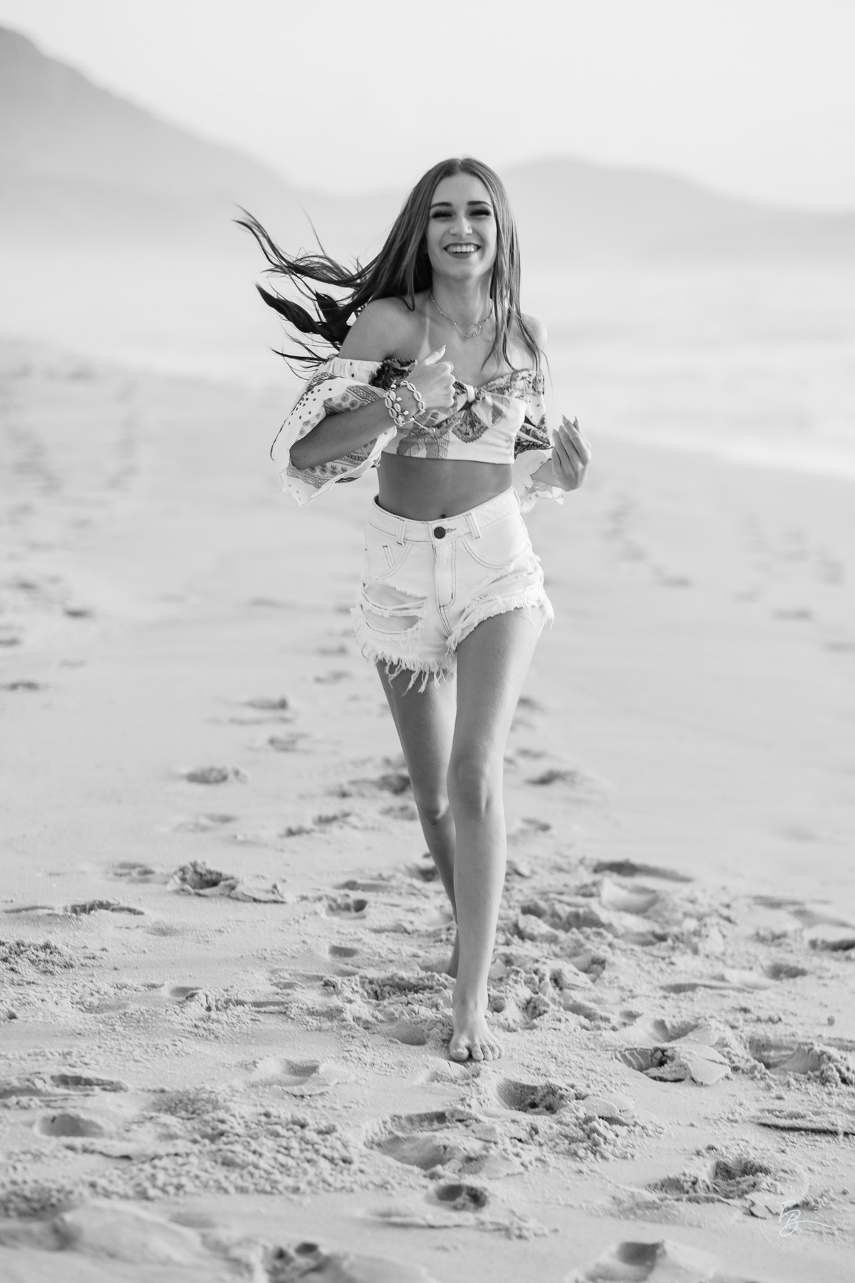 Amanhecer do Sol na para Mole em Floripa. Ensaio de 15 anos com a Julia por Thiago Braga fotografia. 