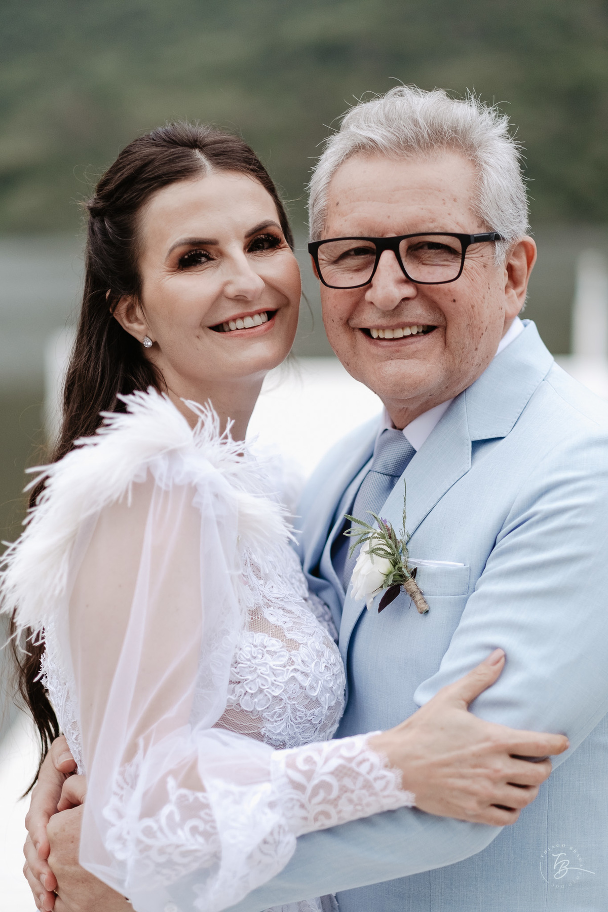 Casamento intimista no Moçambique, Rio Vermelho em Florianópolis. Cerimônia ao ar livre para celebrar a união do Osvaldo e da Sandra. Fotos por Thiago Braga Fotografia.