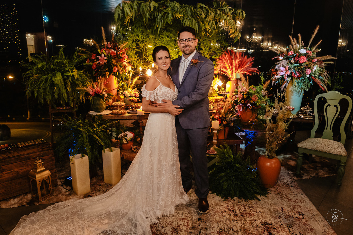 Casamento Indaiá Lincoln e Suellen, fim de tarde, na Lagoa em Florianópolis - Sc por Thiago Braga foto