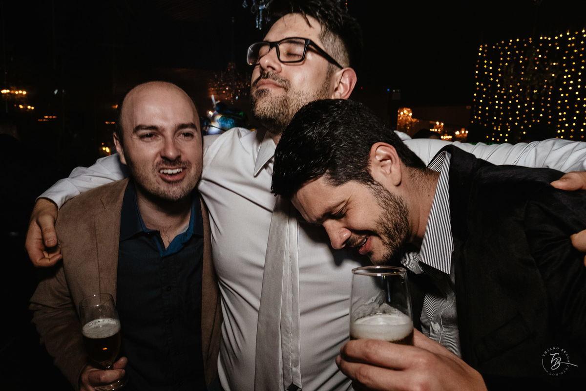 Casamento Indaiá Lincoln e Suellen, fim de tarde, na Lagoa em Florianópolis - Sc por Thiago Braga foto