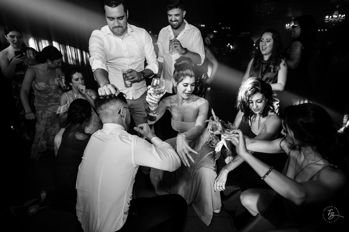 Casamento Indaiá Lincoln e Suellen, fim de tarde, na Lagoa em Florianópolis - Sc por Thiago Braga foto