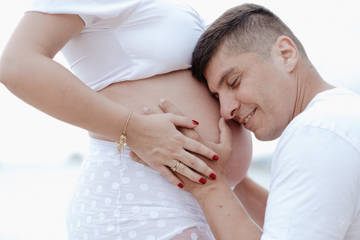 Ensaio gestante espera pelo Leonardo, em um fim de tarde em Itaguaçu - Florianópolis, por Thiago Braga