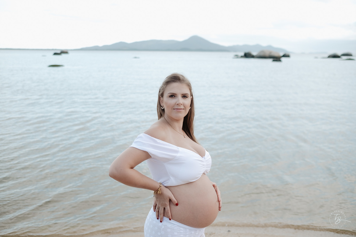 Ensaio gestante espera pelo Leonardo, em um fim de tarde em Itaguaçu - Florianópolis, por Thiago Braga