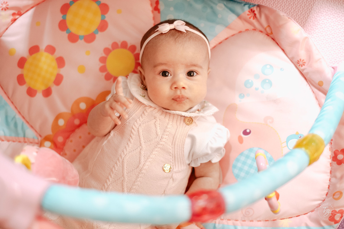 Acompanhamento anual do primeiro ano com Thiago Braga Fotografia, ensaio em casa