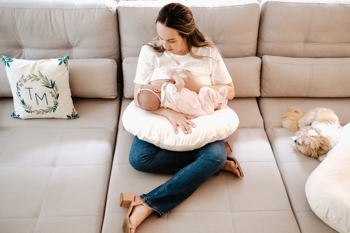 Acompanhamento anual do primeiro ano com Thiago Braga Fotografia, ensaio em casa