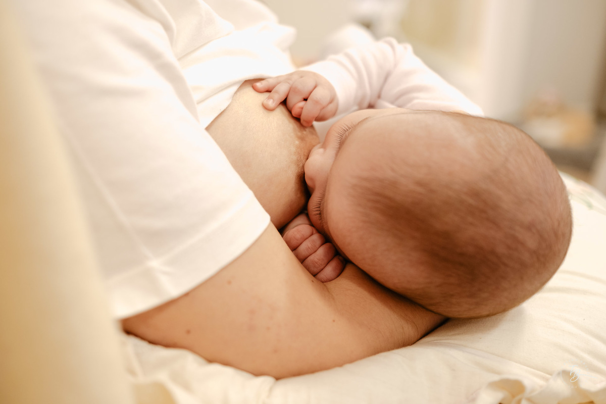 Acompanhamento anual do primeiro ano com Thiago Braga Fotografia, ensaio em casa