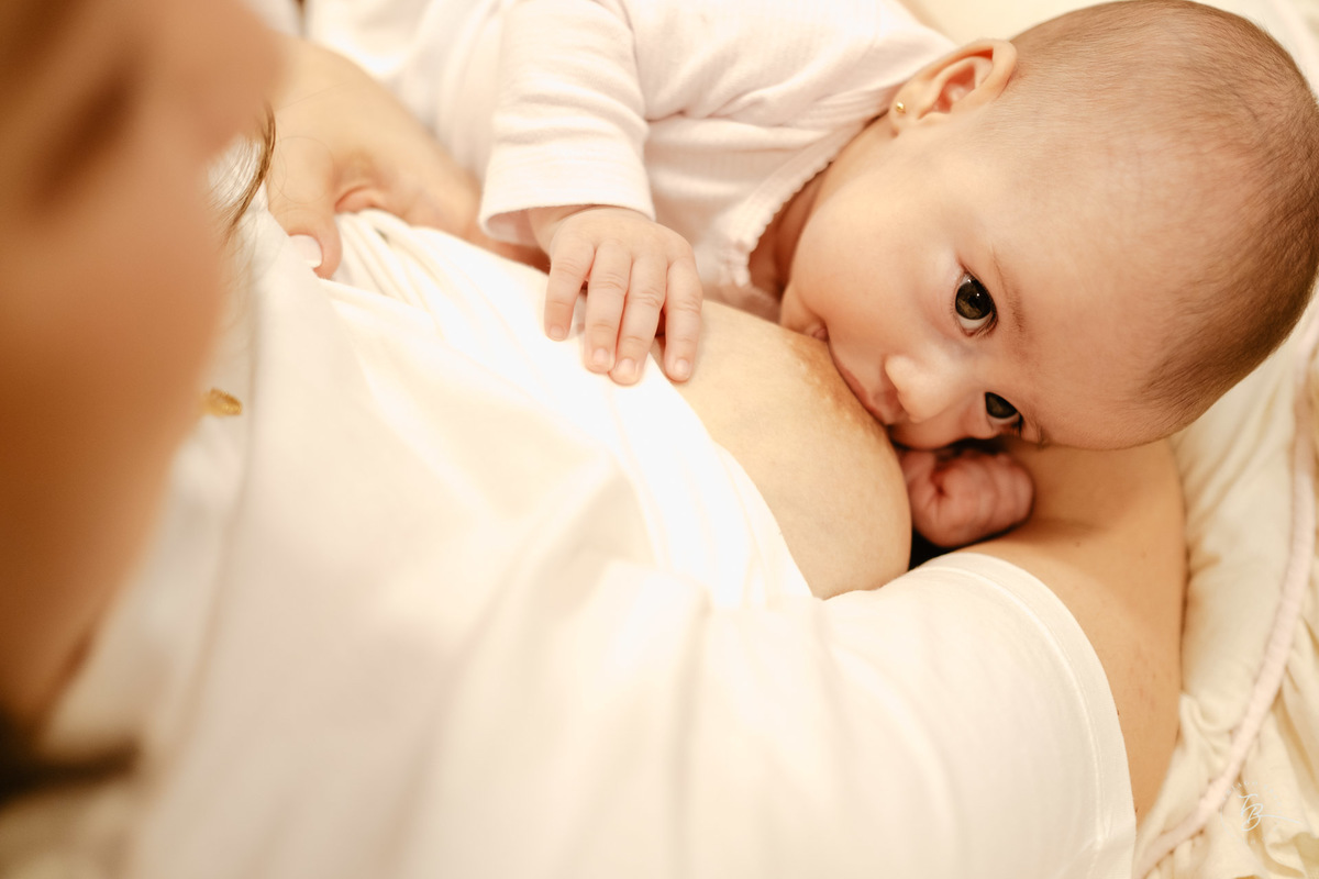 Acompanhamento anual do primeiro ano com Thiago Braga Fotografia, ensaio em casa