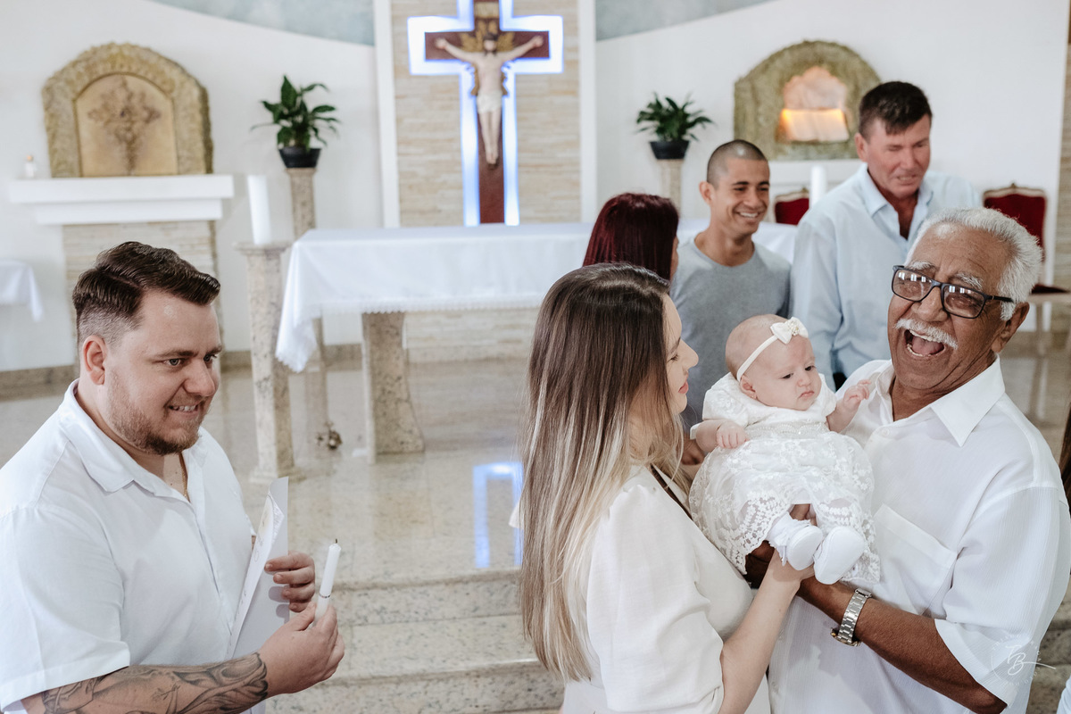 dia do batizado da Laura, por Thiago Braga fotografia. Documental de família