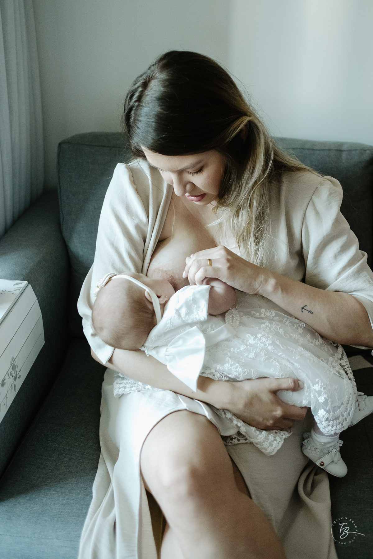 dia do batizado da Laura, por Thiago Braga fotografia. Documental de família