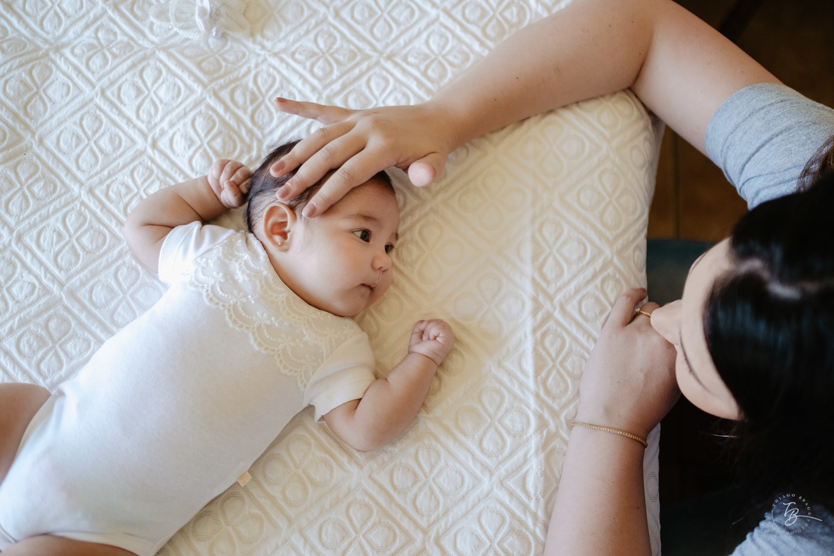 Ensaio em casa, de 2 meses da Perola em Florianópolis, por Thiago Braga