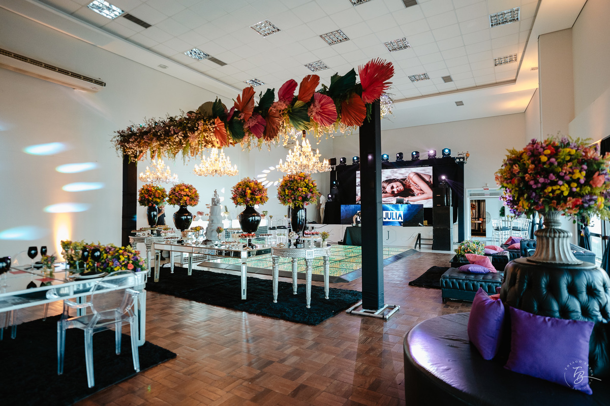 aniversário, festa de 15 anos no Clube 6 de janeiro em Florianópolis por Thiago Braga fotografia.