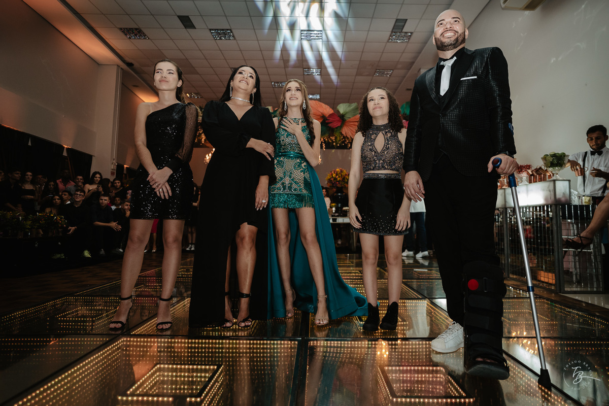 aniversário, festa de 15 anos no Clube 6 de janeiro em Florianópolis por Thiago Braga fotografia.