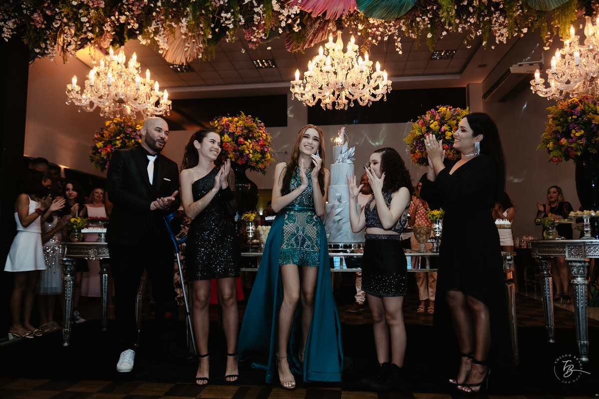 aniversário, festa de 15 anos no Clube 6 de janeiro em Florianópolis por Thiago Braga fotografia.