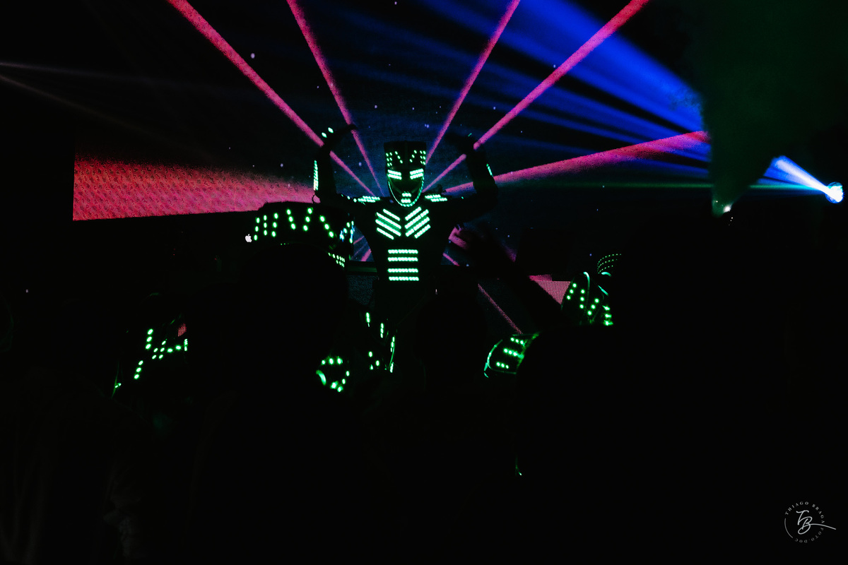 aniversário, festa de 15 anos no Clube 6 de janeiro em Florianópolis por Thiago Braga fotografia.