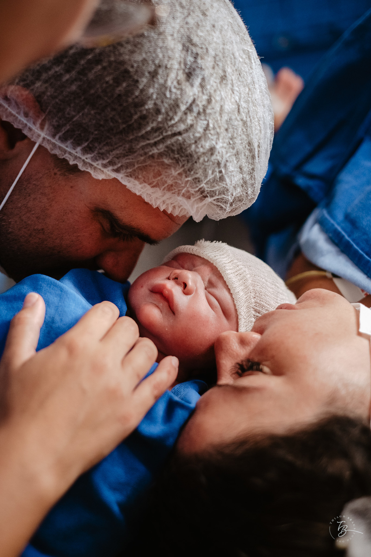 O dia do nascimento do Henry, por Thiago Braga Fotografia. Parto na maternidade Santa Helena em Florianópolis. 