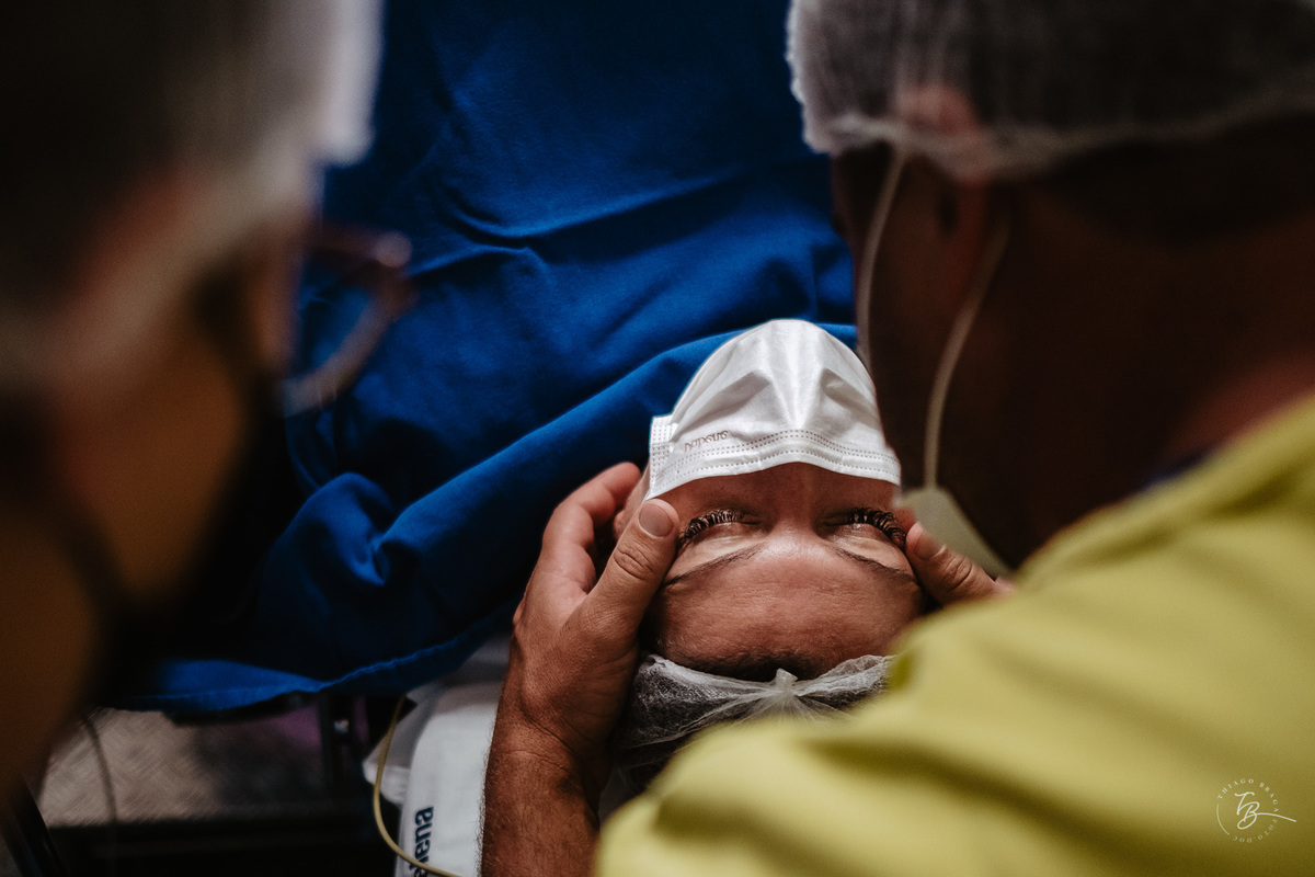 O dia do nascimento do Henry, por Thiago Braga Fotografia. Parto na maternidade Santa Helena em Florianópolis. 