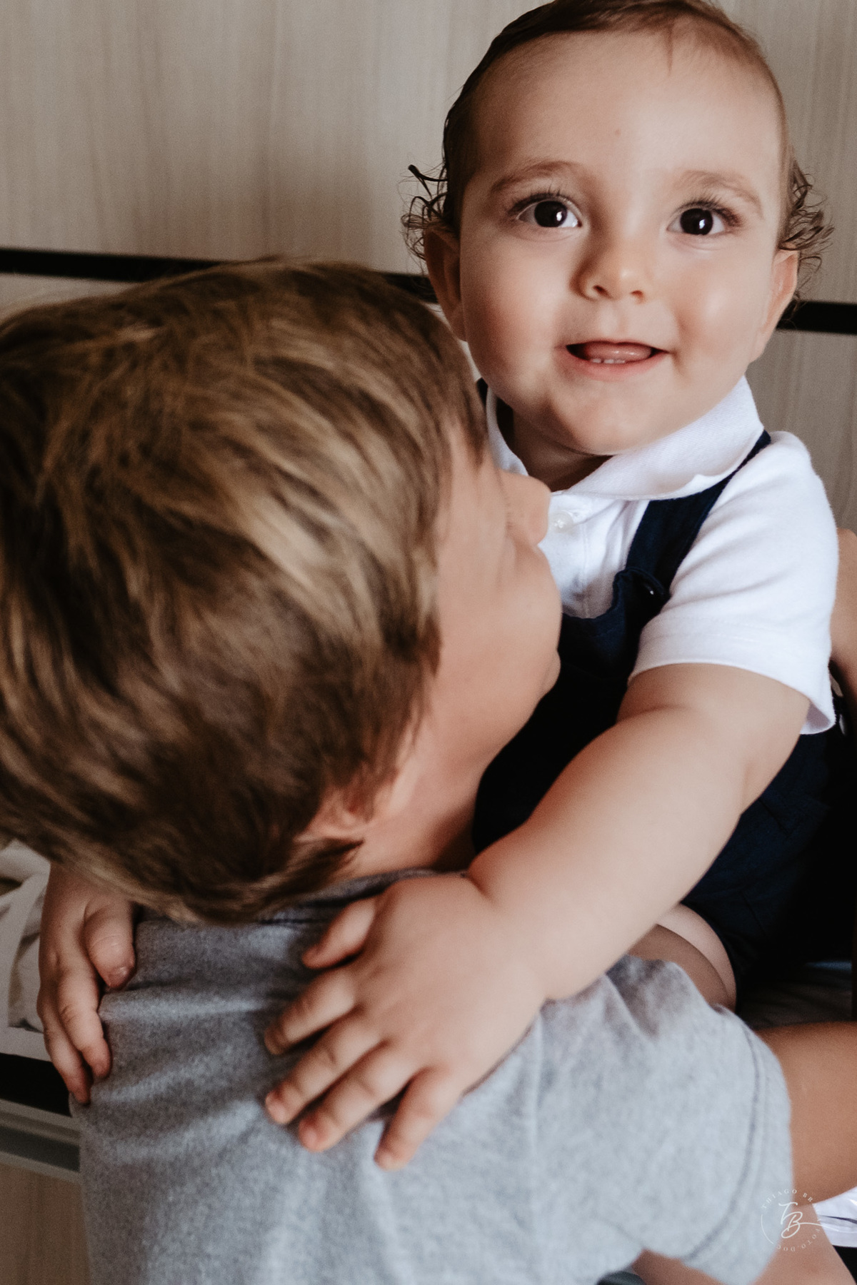 aniversário intimista, em casa, por Thiago Braga. Fotografia documental de aniversário. 