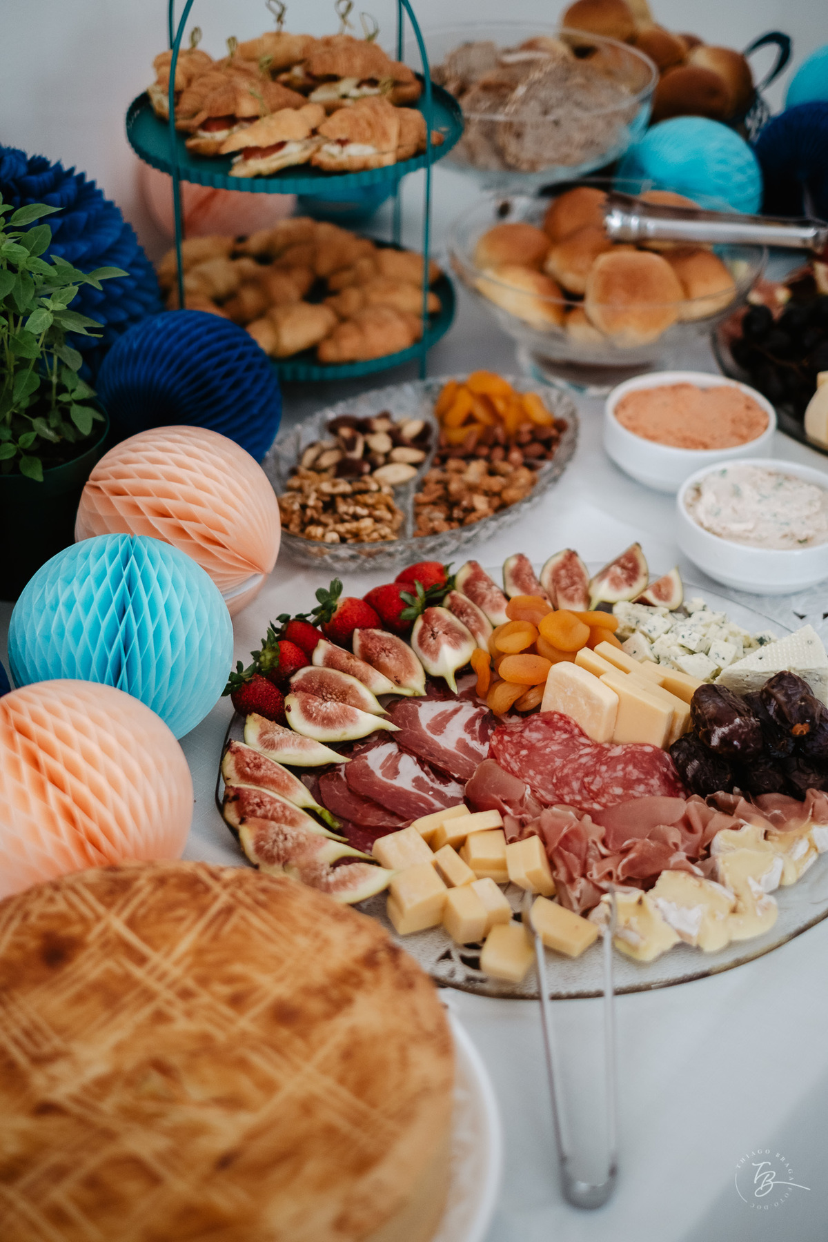 aniversário intimista, em casa, por Thiago Braga. Fotografia documental de aniversário. 