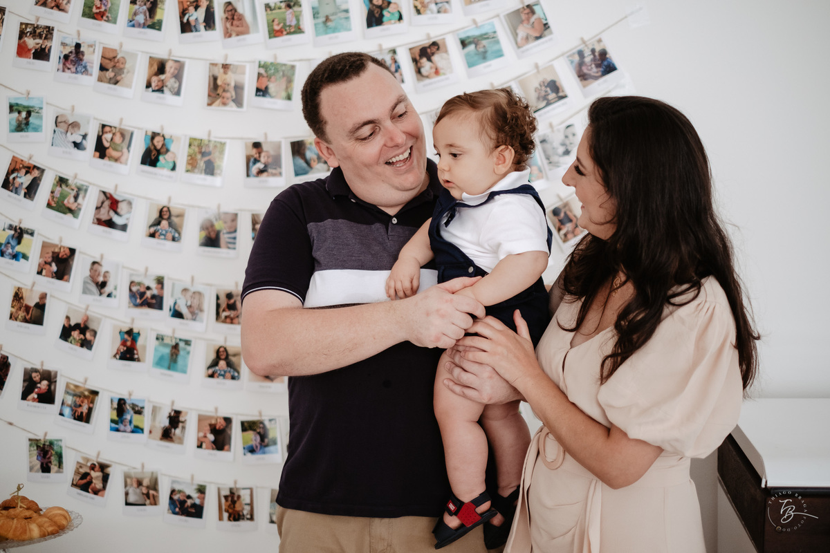aniversário intimista, em casa, por Thiago Braga. Fotografia documental de aniversário. 