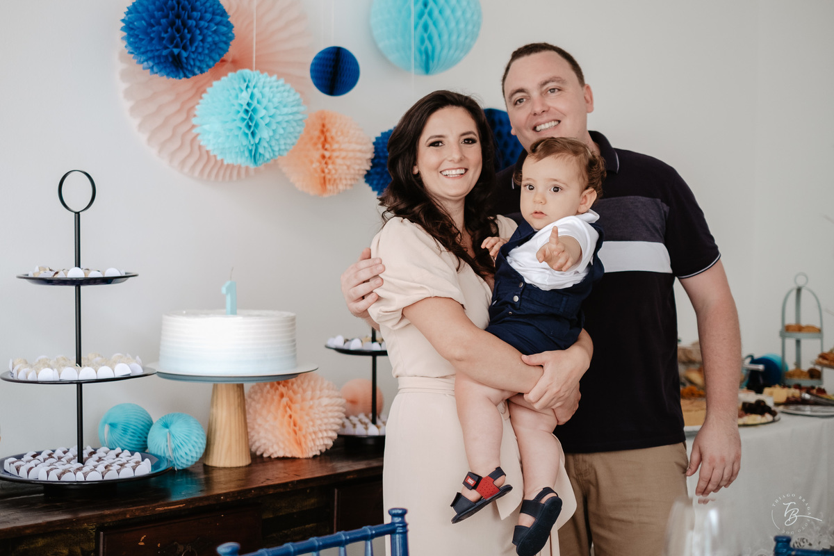 aniversário intimista, em casa, por Thiago Braga. Fotografia documental de aniversário. 