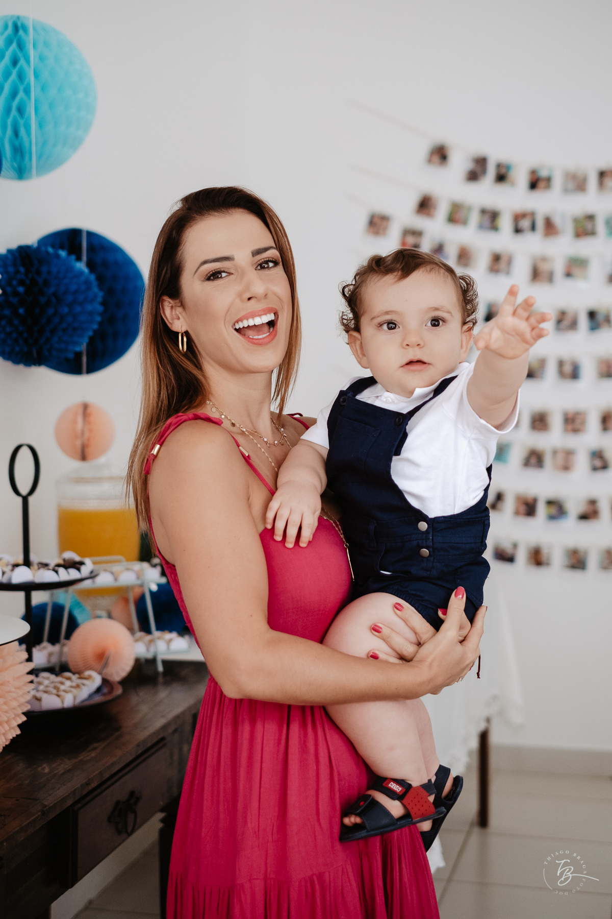 aniversário intimista, em casa, por Thiago Braga. Fotografia documental de aniversário. 