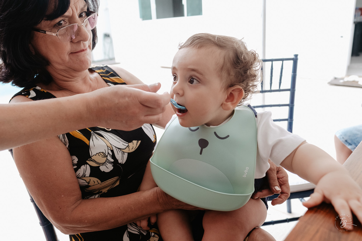 aniversário intimista, em casa, por Thiago Braga. Fotografia documental de aniversário. 