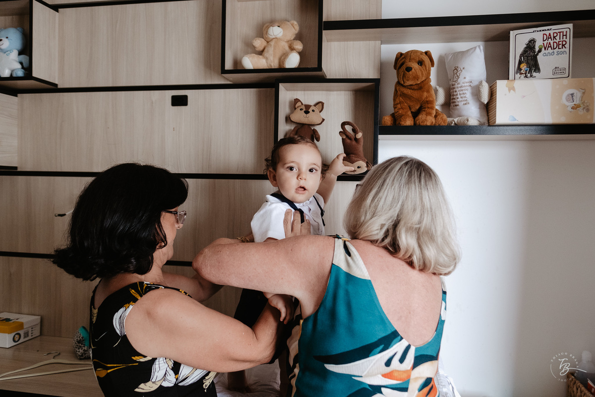 aniversário intimista, em casa, por Thiago Braga. Fotografia documental de aniversário. 