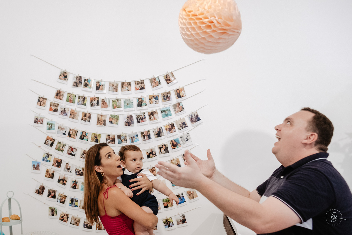 aniversário intimista, em casa, por Thiago Braga. Fotografia documental de aniversário. 