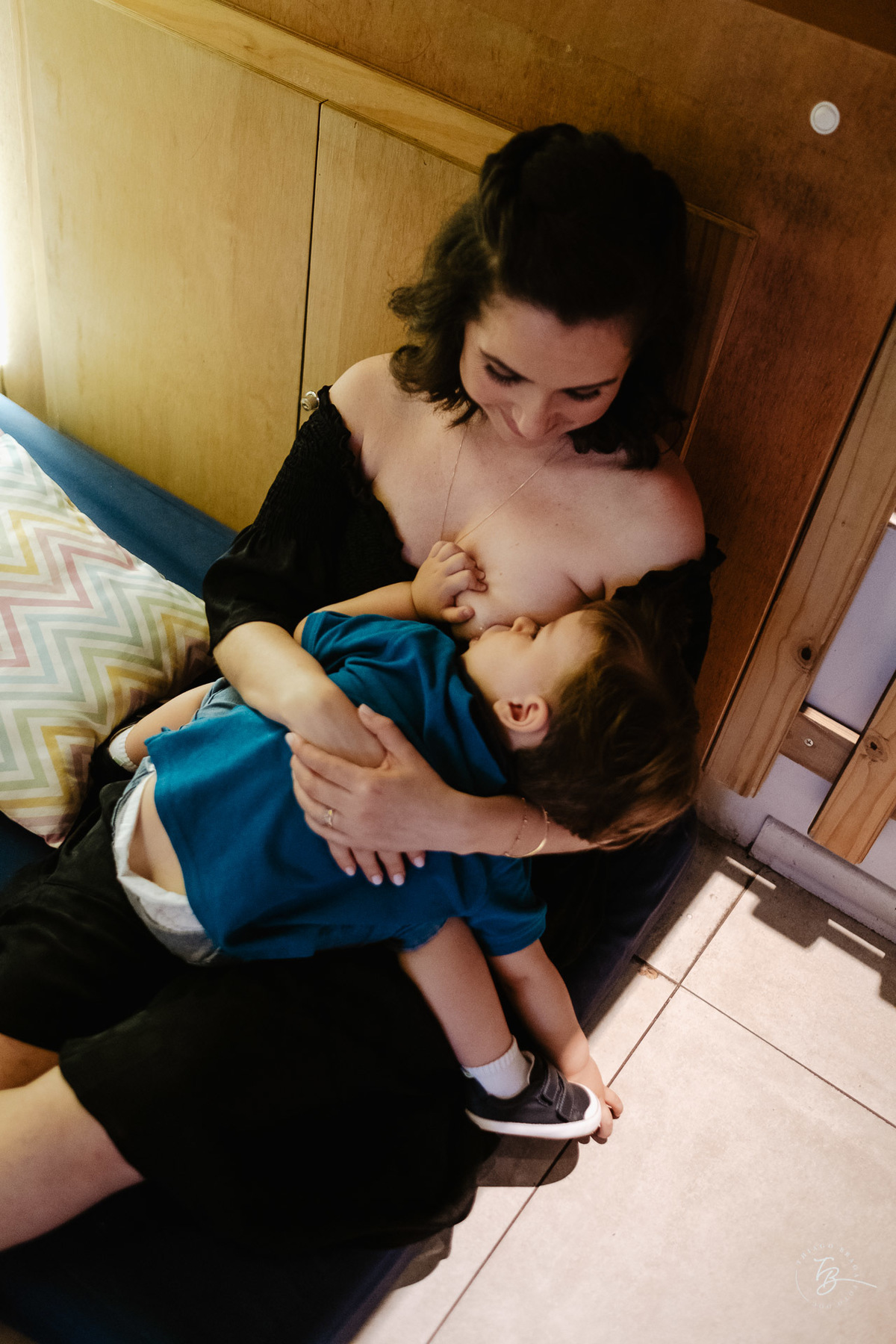 Aniversário intimista, o dia do Sebastian. Thiago Braga fotografia documental de família.