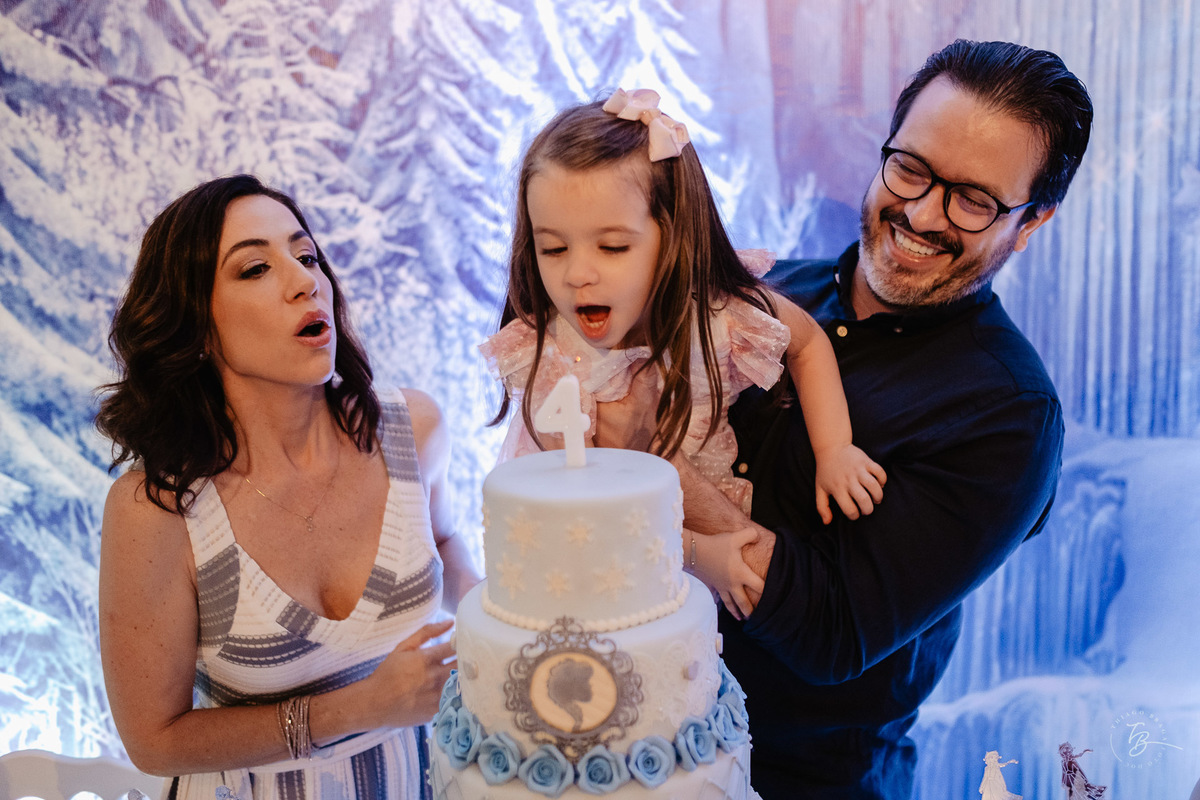 aniversário infantil, casa de festas classic buffet, em Florianópolis, tema Elza, 4 anos Betina, por Thiago Braga Fotografia.