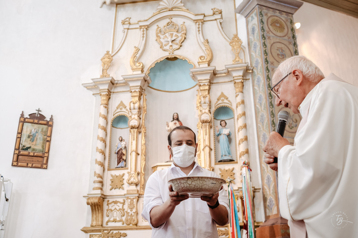 batizado no Ribeirão da ilha em Florianópolis, registrado de forma documental por Thiago Braga fotografia. 