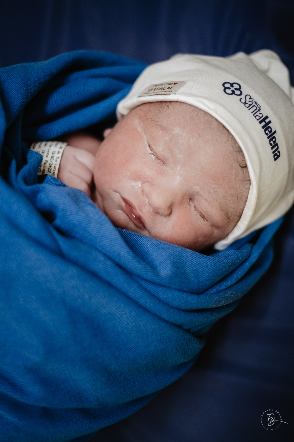 nascimento na maternidade Santa Helena, em Florianópolis, por Thiago Braga Fotografia. 