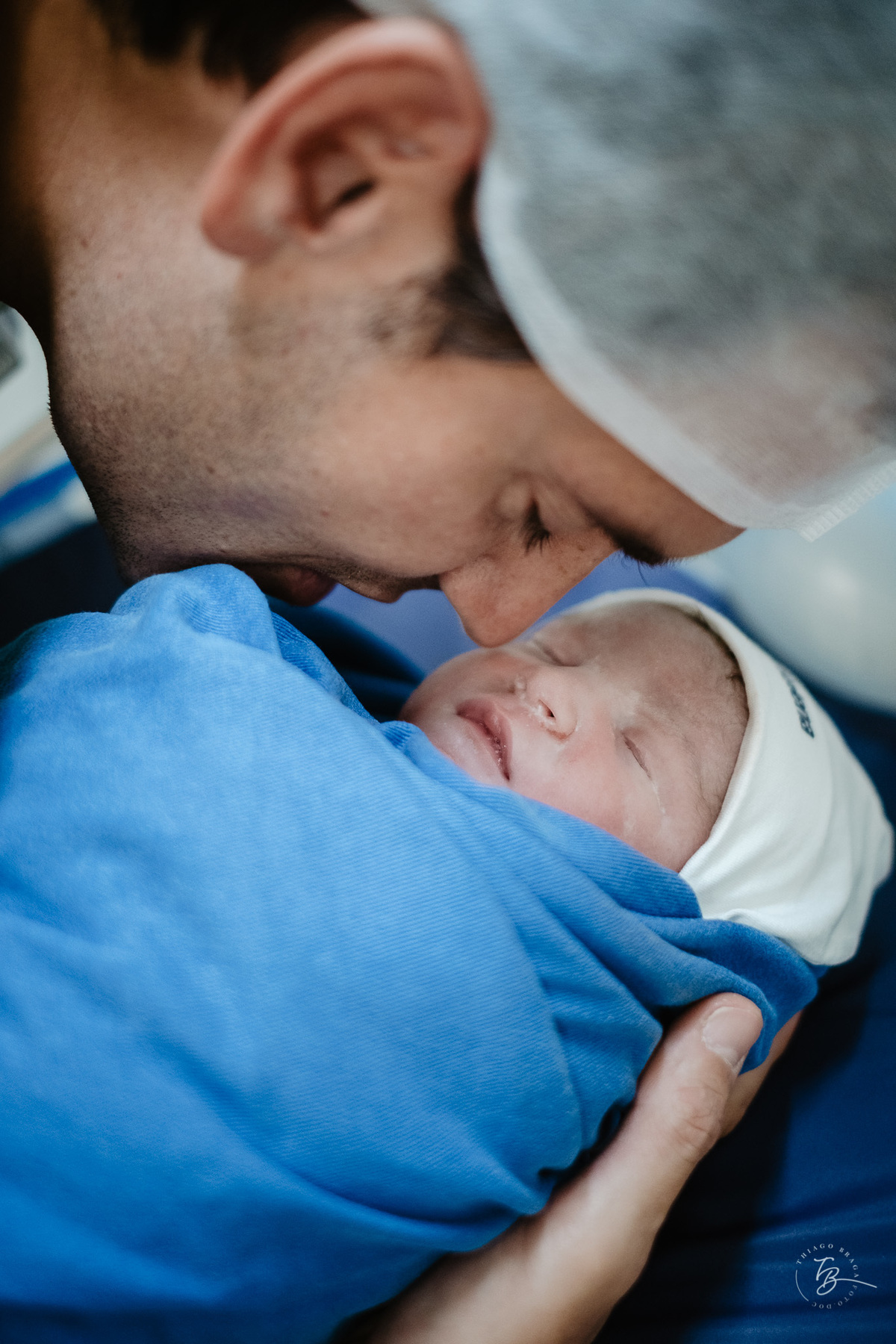 nascimento na maternidade Santa Helena, em Florianópolis, por Thiago Braga Fotografia. 