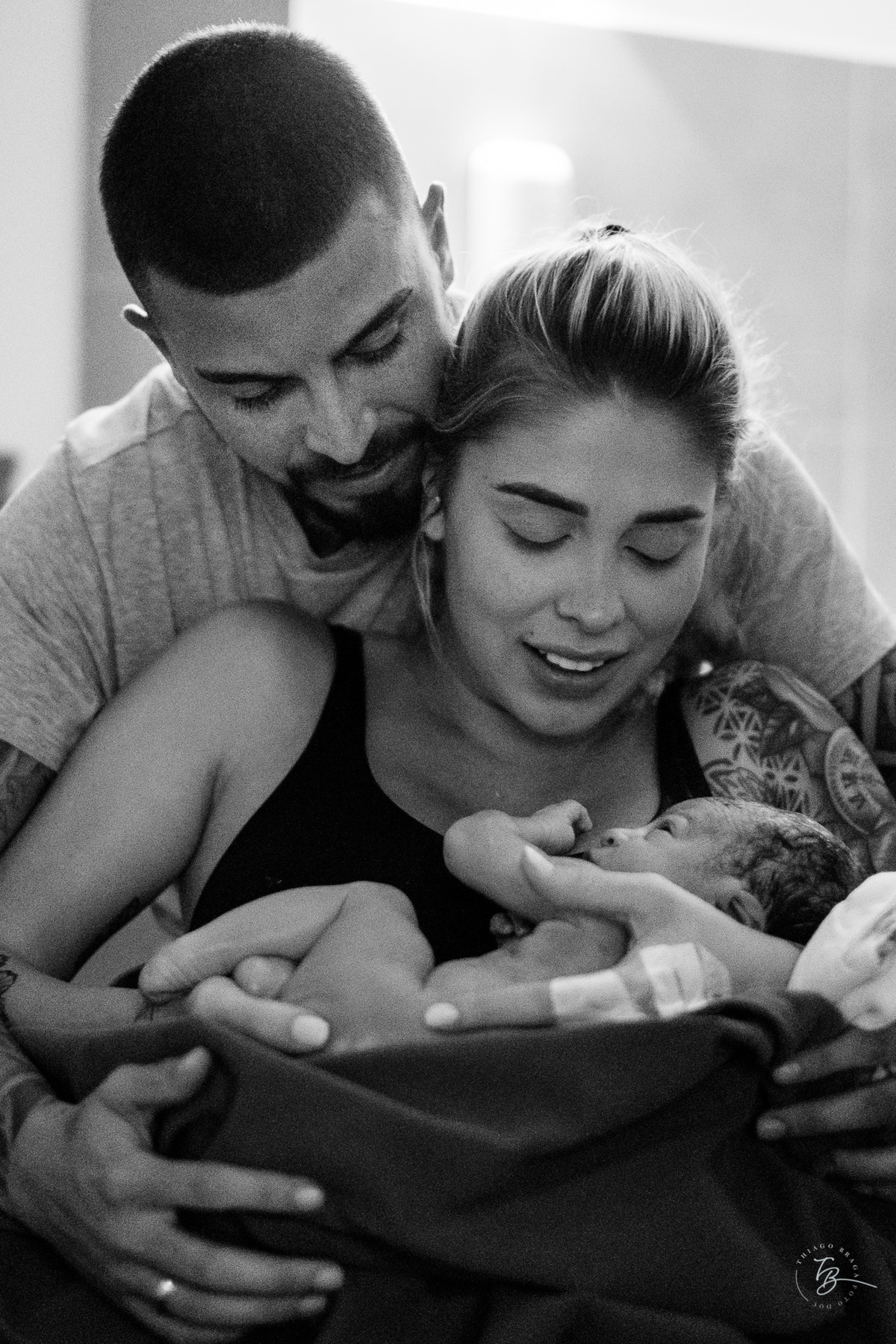 parto normal do nascimento do Lucca, na maternidade Santa Helena em Florianópolis, por Thiago Braga fotografia.