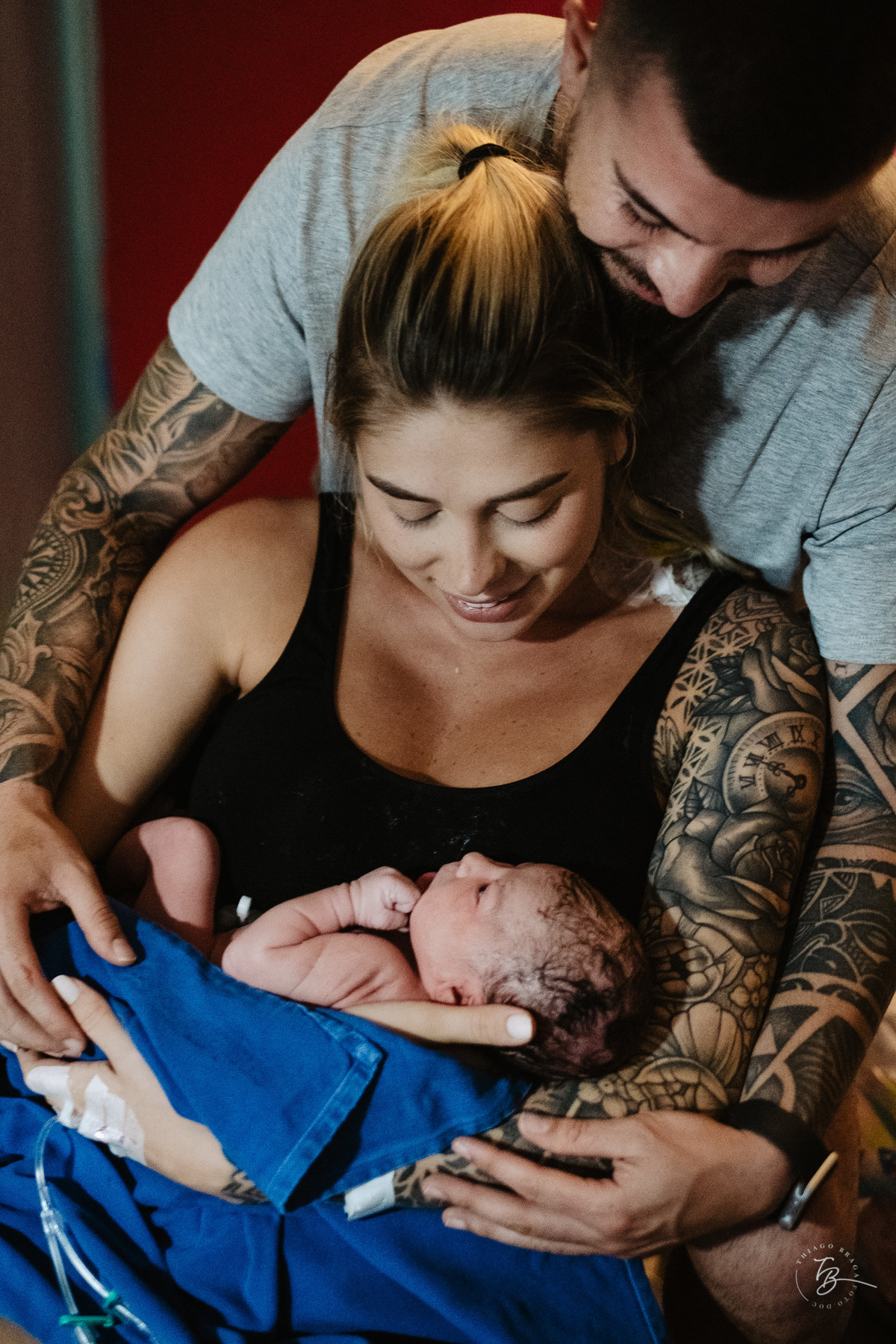 parto normal do nascimento do Lucca, na maternidade Santa Helena em Florianópolis, por Thiago Braga fotografia.