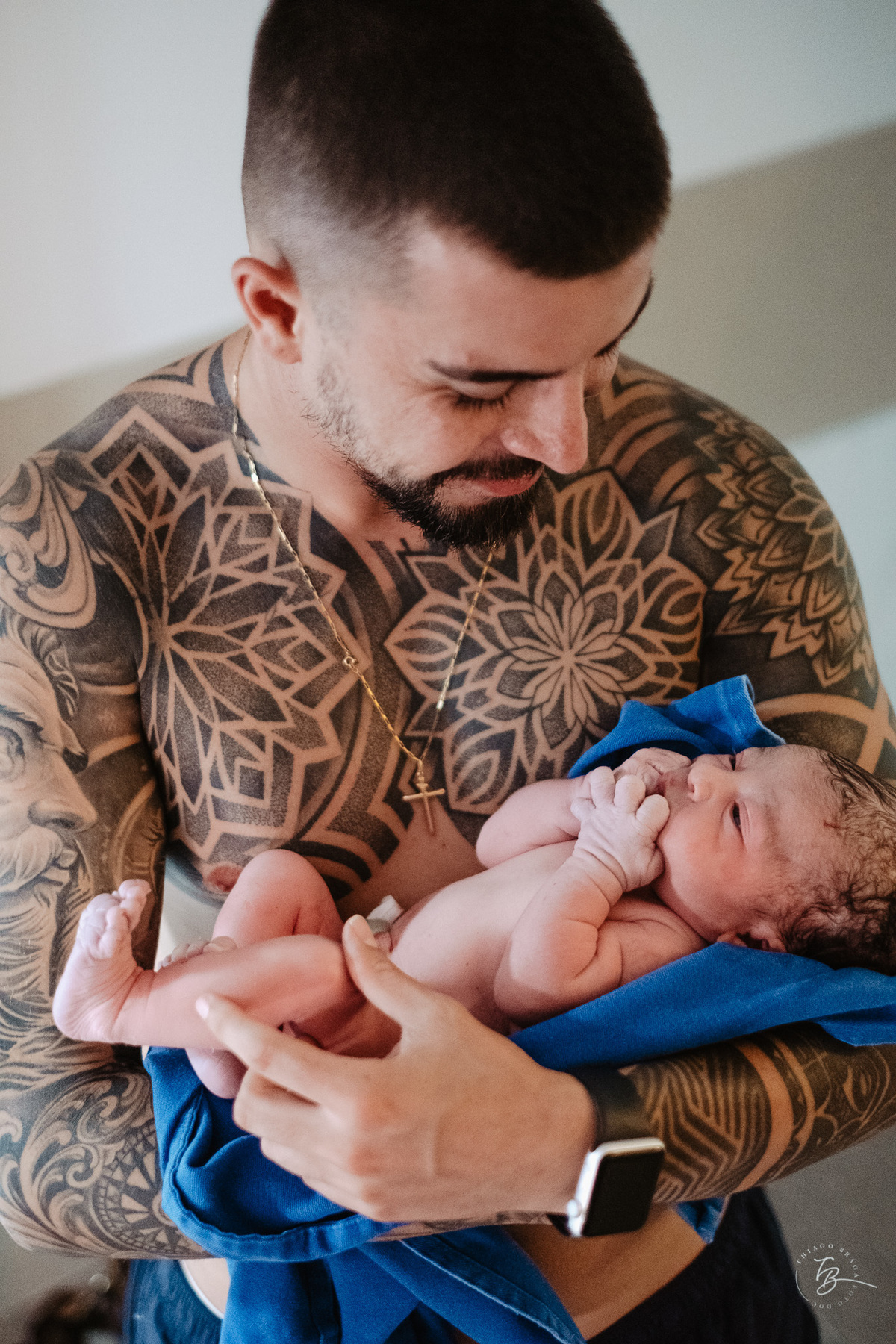 parto normal do nascimento do Lucca, na maternidade Santa Helena em Florianópolis, por Thiago Braga fotografia.