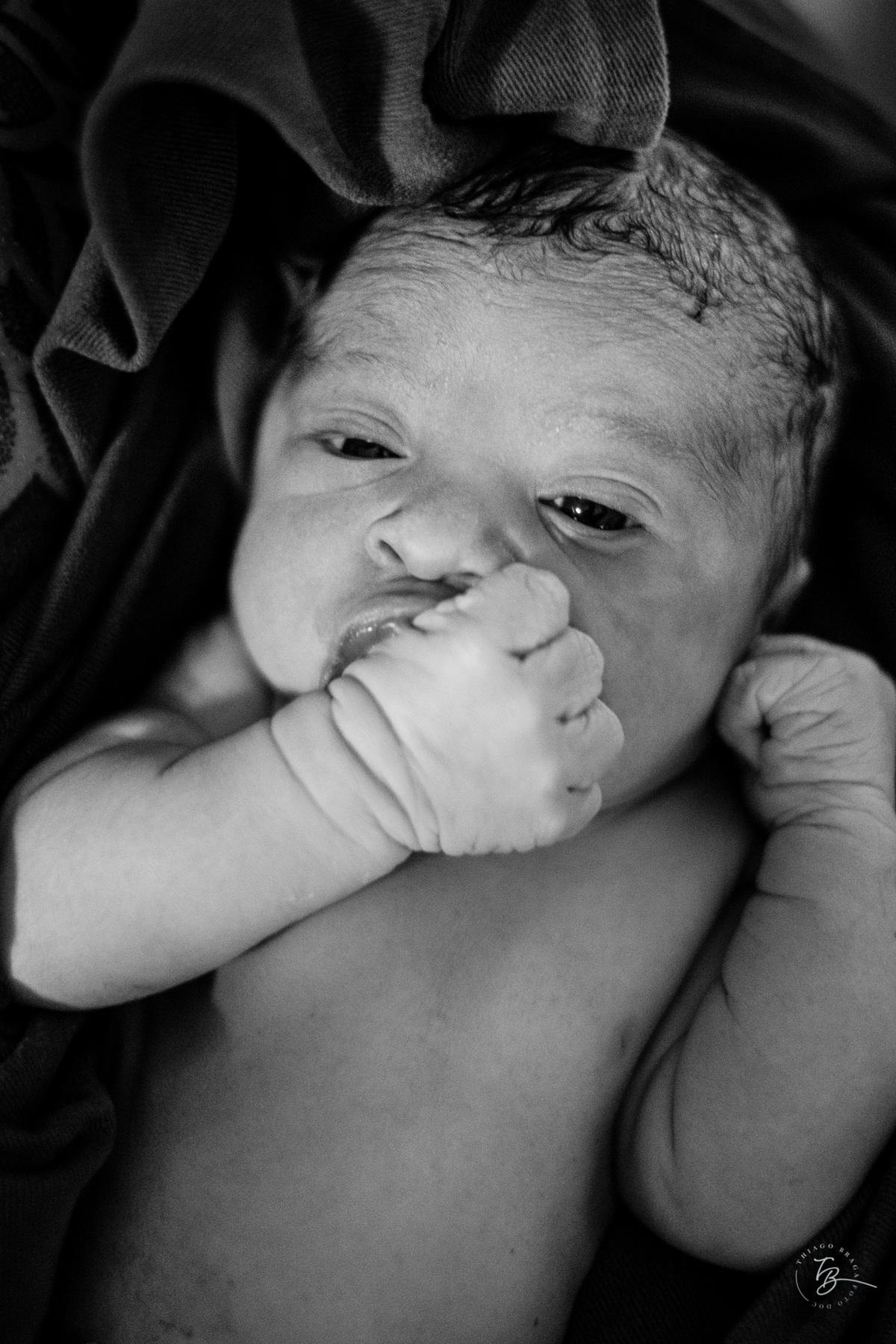 parto normal do nascimento do Lucca, na maternidade Santa Helena em Florianópolis, por Thiago Braga fotografia.