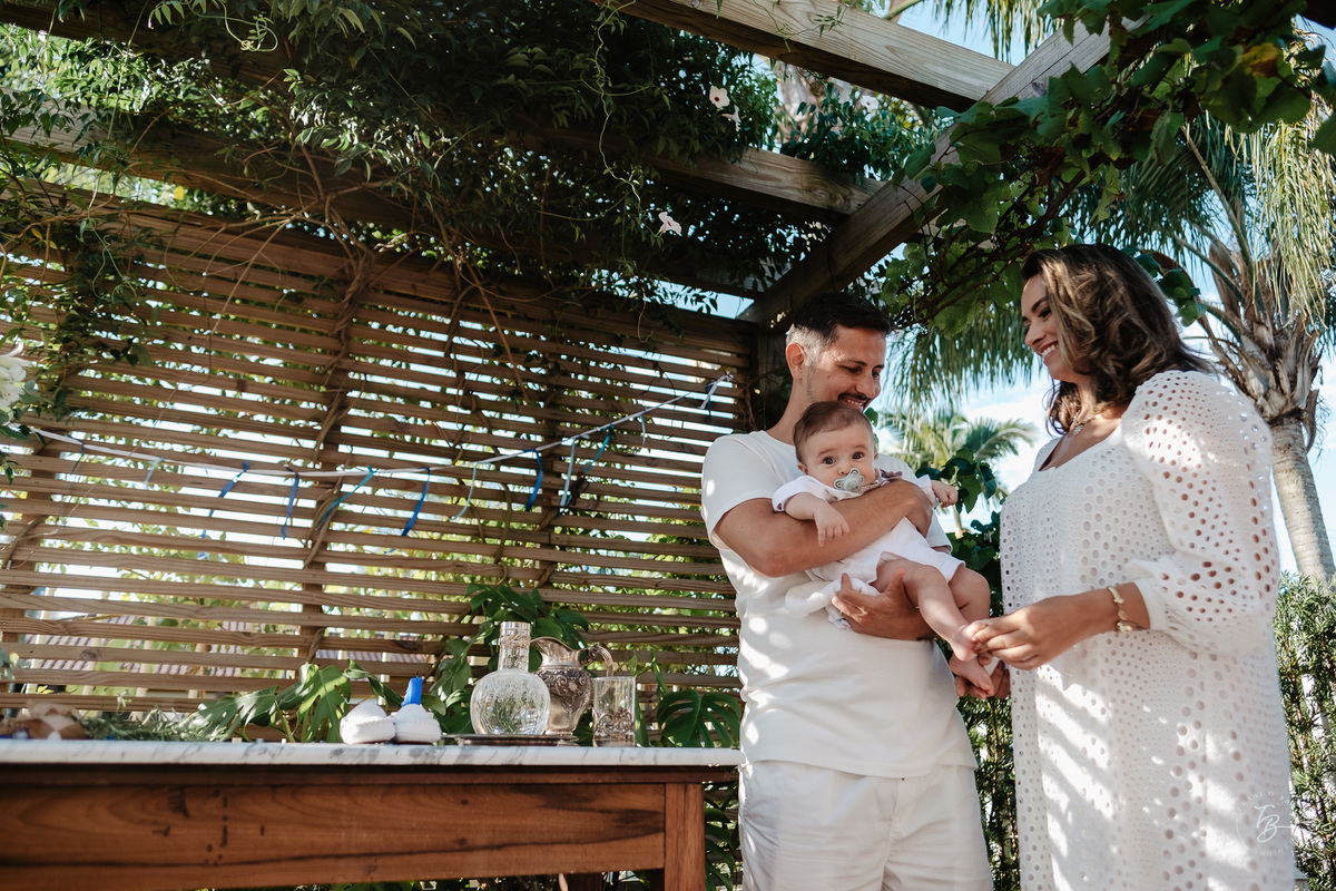 batizado documental da pousada beach house, na praia da Daniela em Florianópolis, por Thiago Braga fotografia