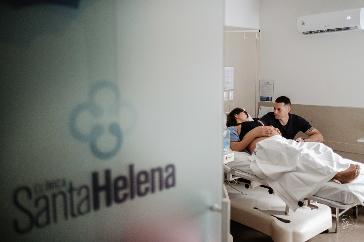 nascimento da Sofia na maternidade Santa Helena em Florianópolis por Thiago Braga Fotografia